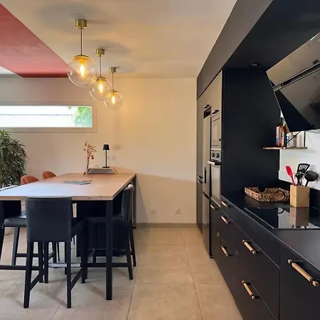 Сasa de vacaciones Maison Proche Thermes Randonnées - Parking Clim Châtel-Guyon